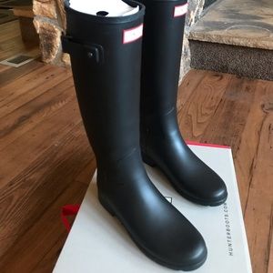 Woman’s Original Refined Rain Boots in Black